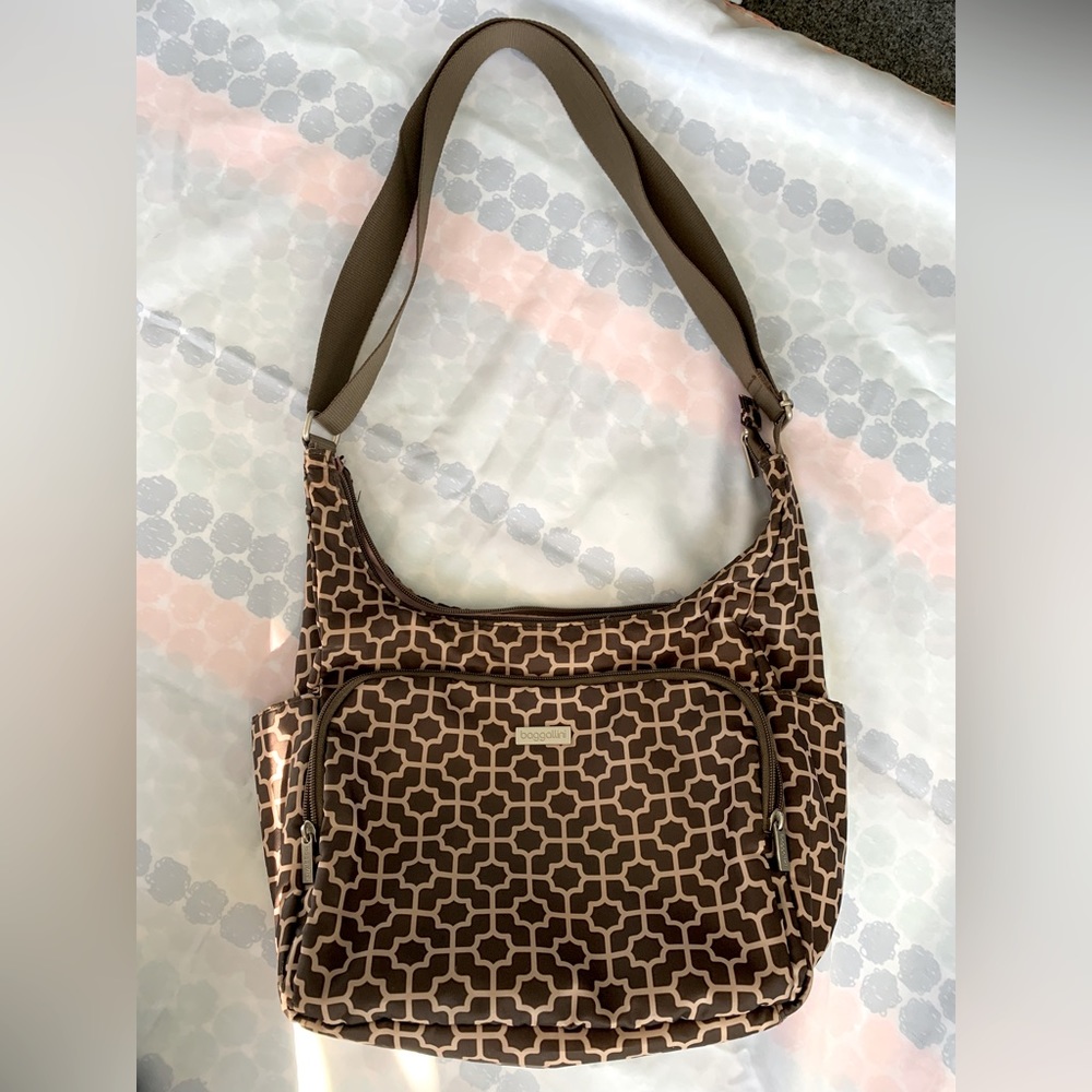 Baggallini crossbody bag, brown pattern, great condition